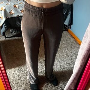 ⭐️LULULEMON SOFTSTREME PANT⭐️